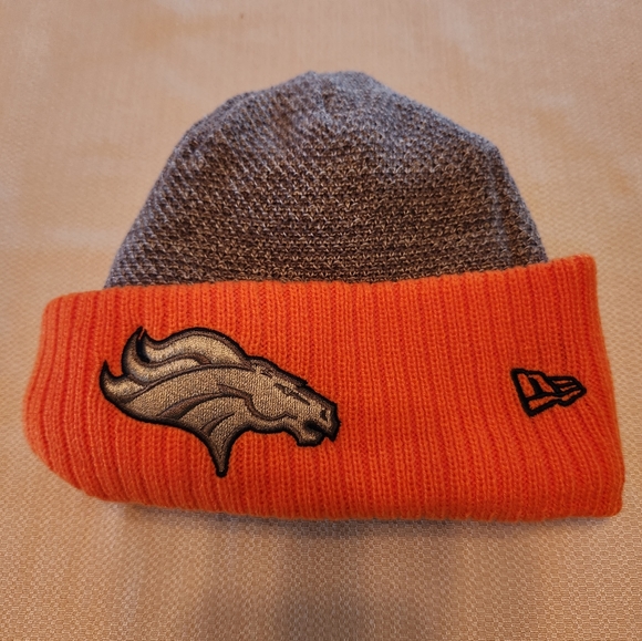 Denver Broncos Reversible Beanie - Picture 3 of 3